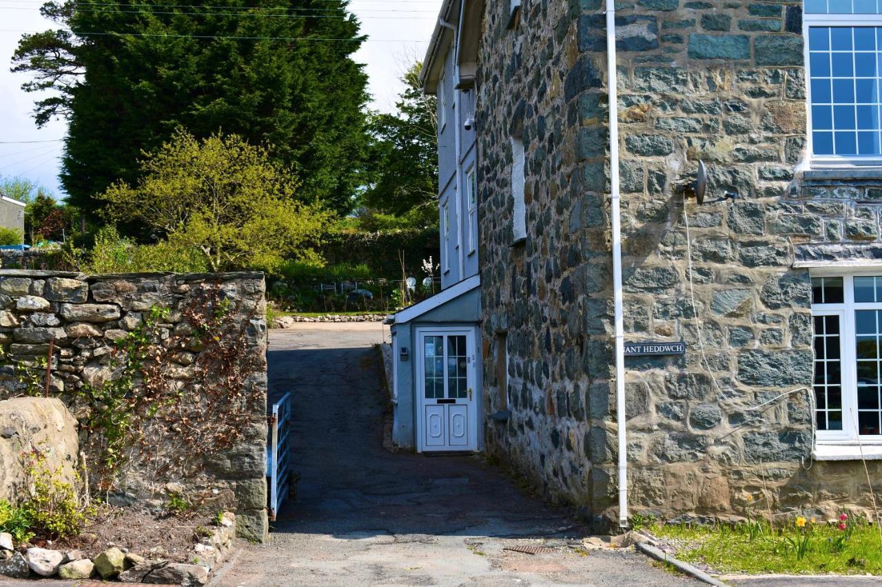 Spacious 3 Bedroom Garden Apartment In Snowdonia National Park Garndolbenmaen Экстерьер фото