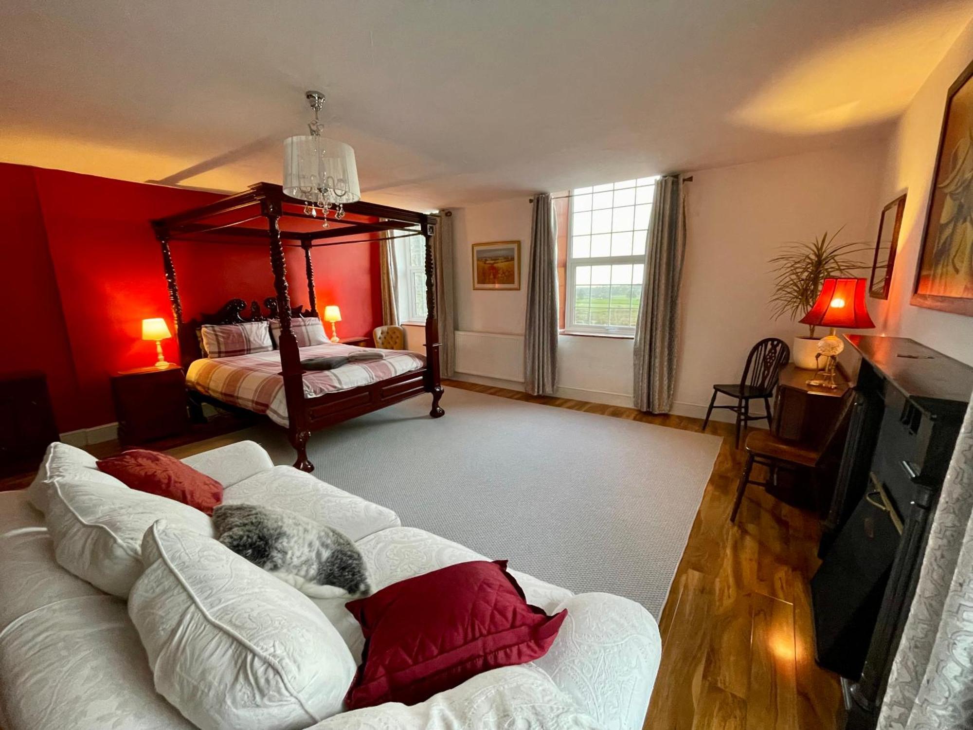Spacious 3 Bedroom Garden Apartment In Snowdonia National Park Garndolbenmaen Экстерьер фото