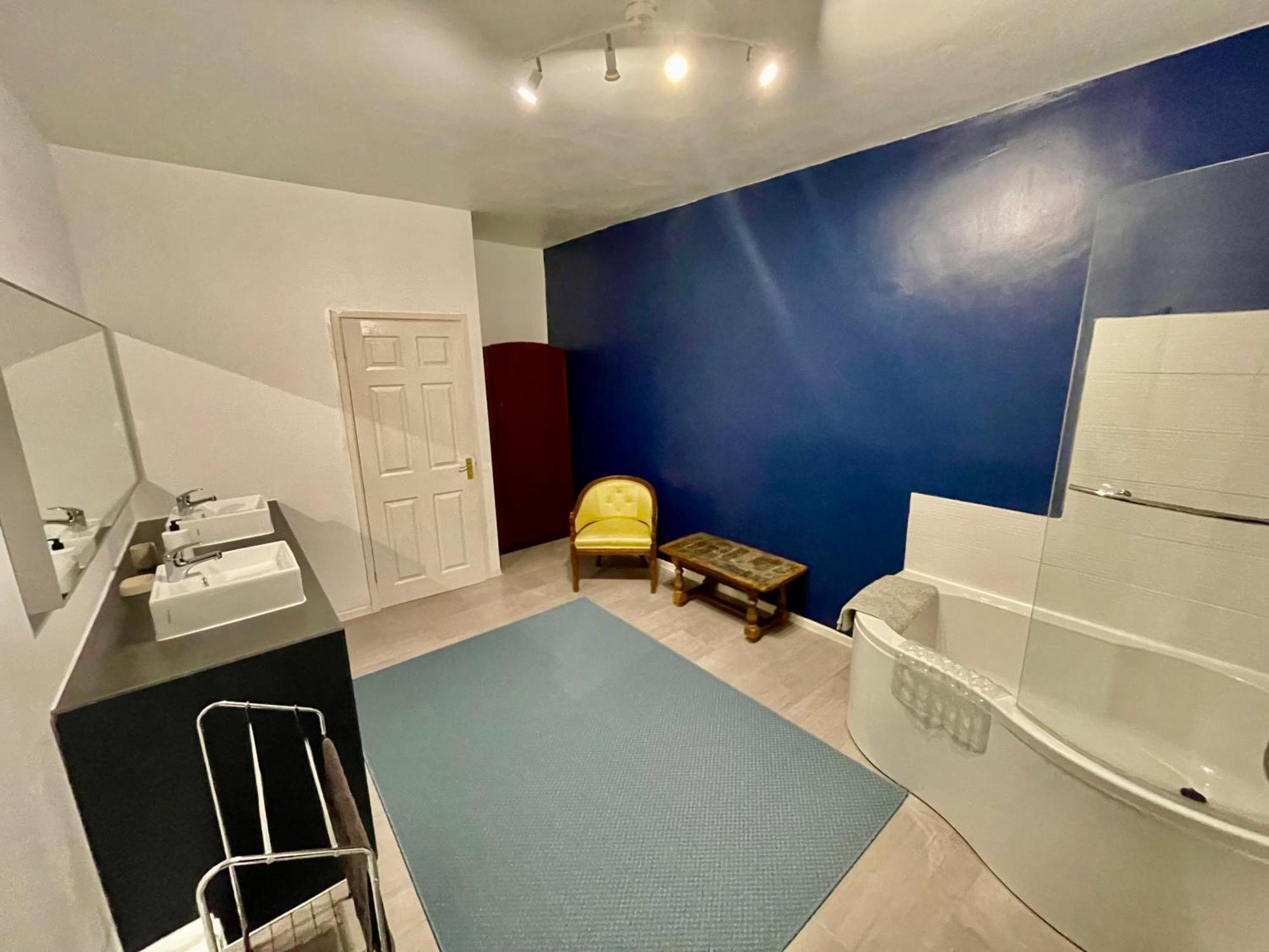 Spacious 3 Bedroom Garden Apartment In Snowdonia National Park Garndolbenmaen Экстерьер фото
